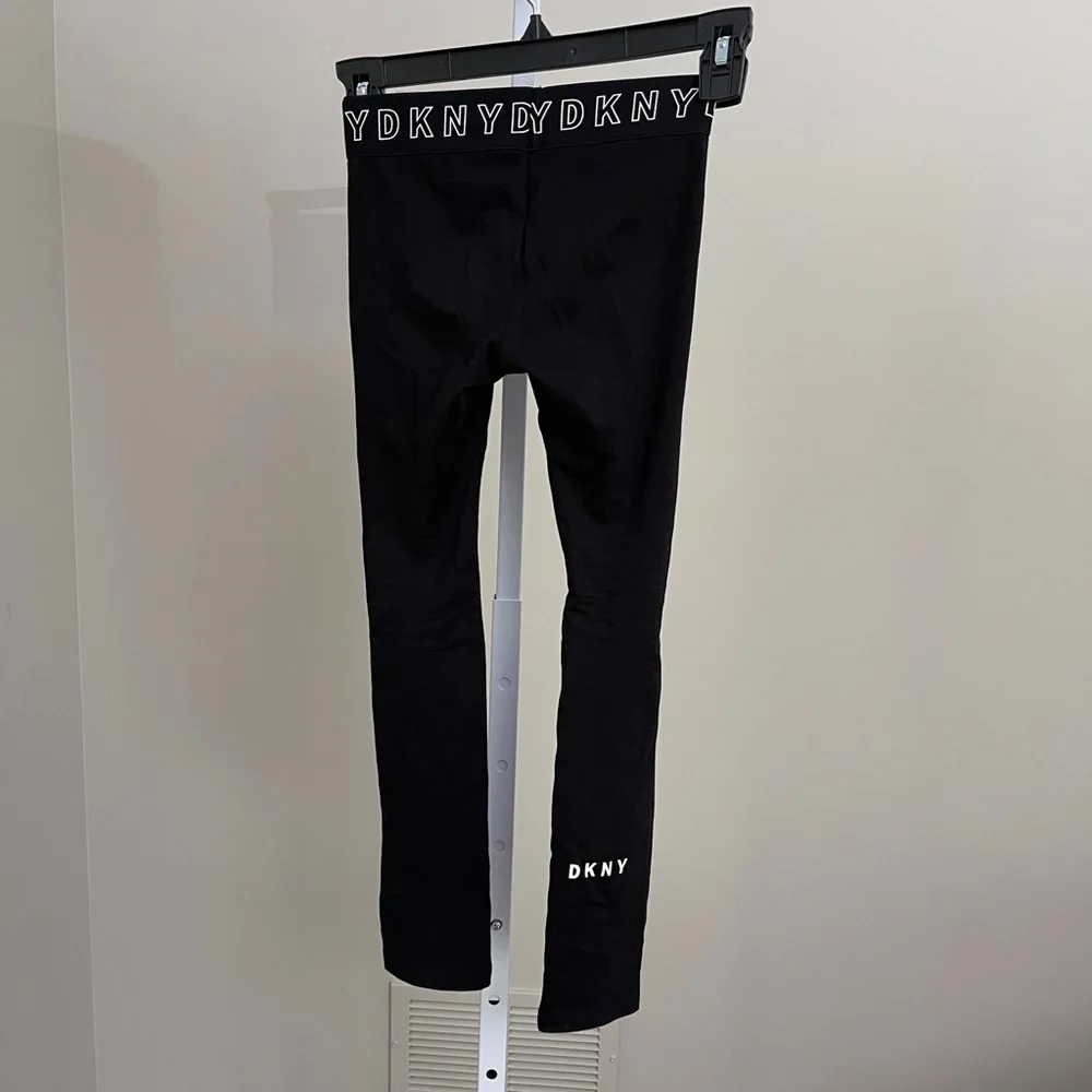 DMNY
Branded Leggings Black - Picture 4 of 5